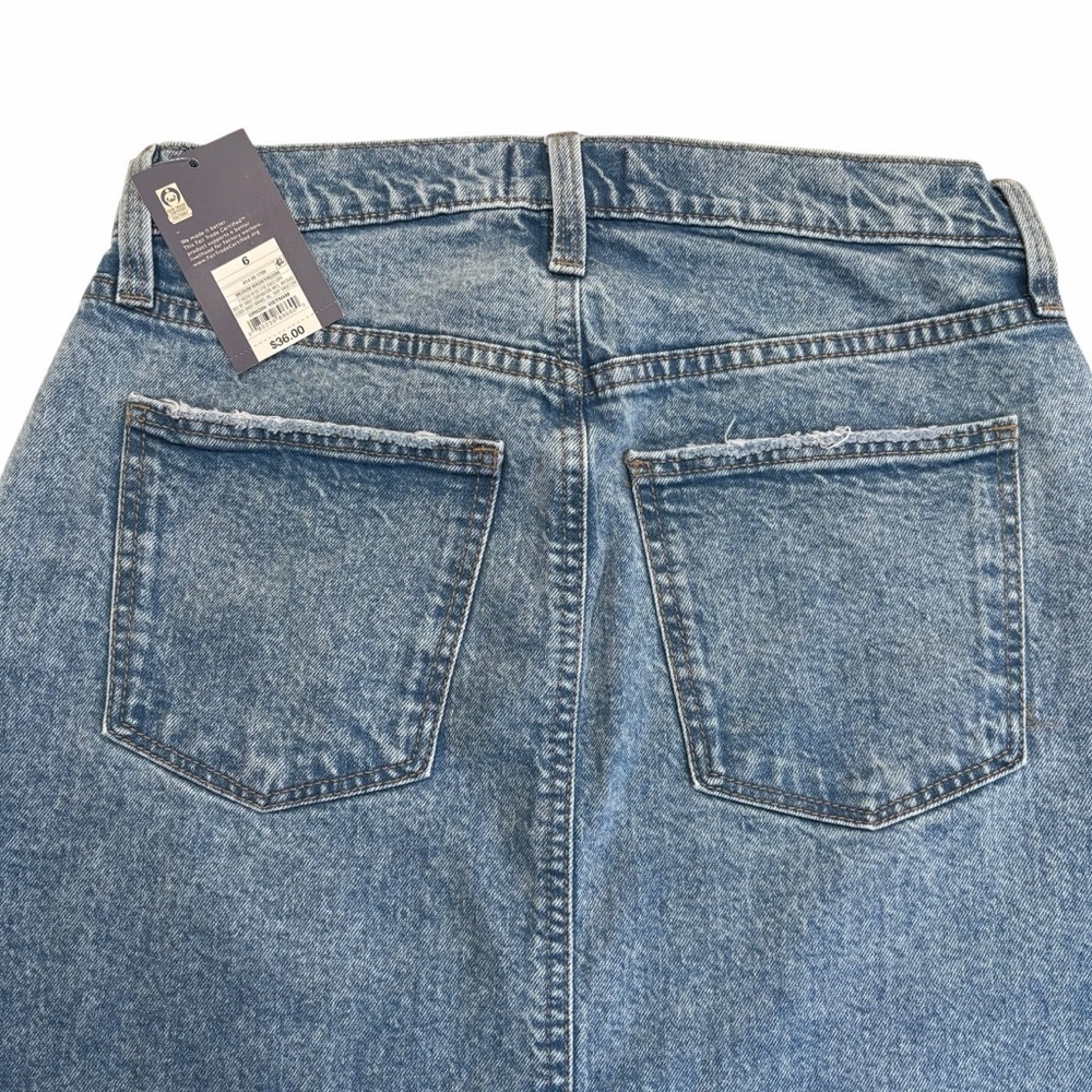 Universal Thread Front-Slit Denim Maxi Skirt | Medium Wash | Size 6 - Picture 4 of 8